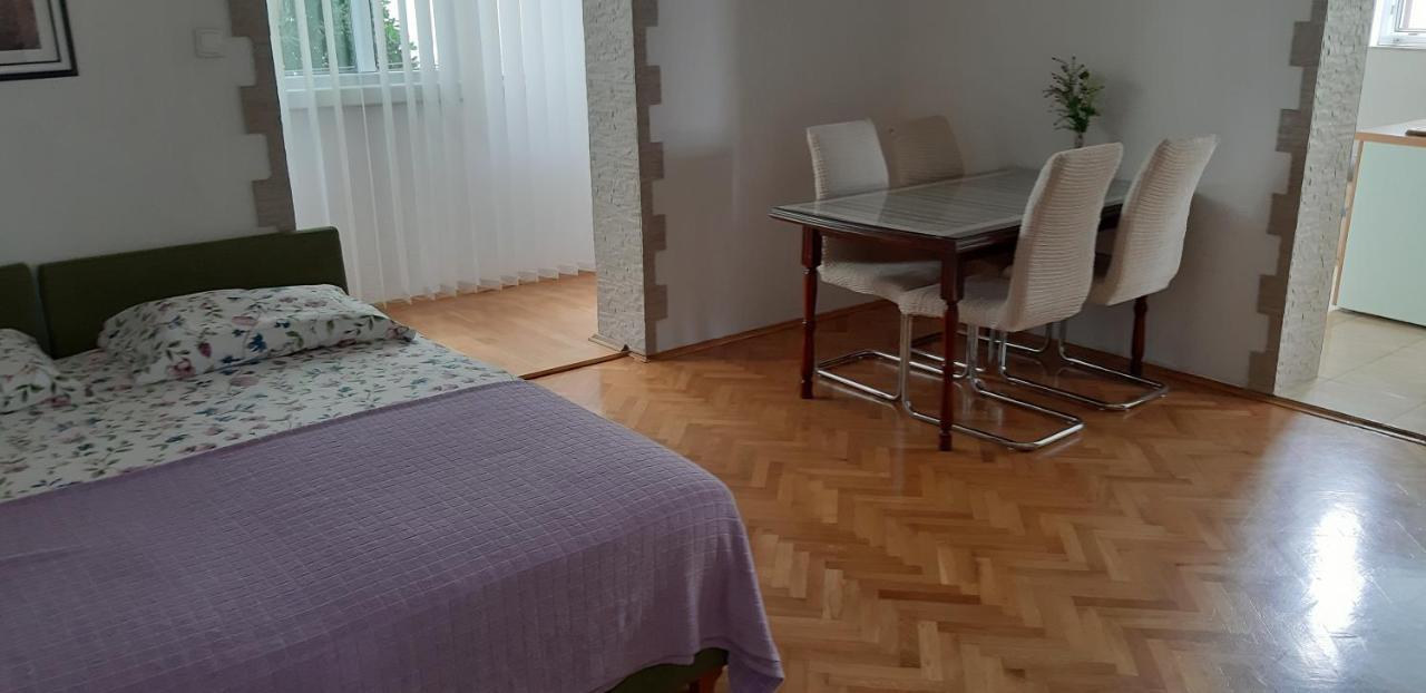 Apartment Rita Макарська Екстер'єр фото