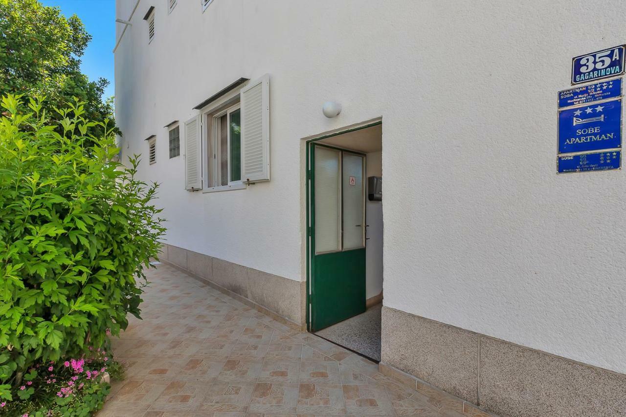 Apartment Rita Макарська Екстер'єр фото